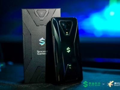 腾讯黑鲨游戏手机3黑科技配置打造多维操控体验,网友反馈轻松吃鸡